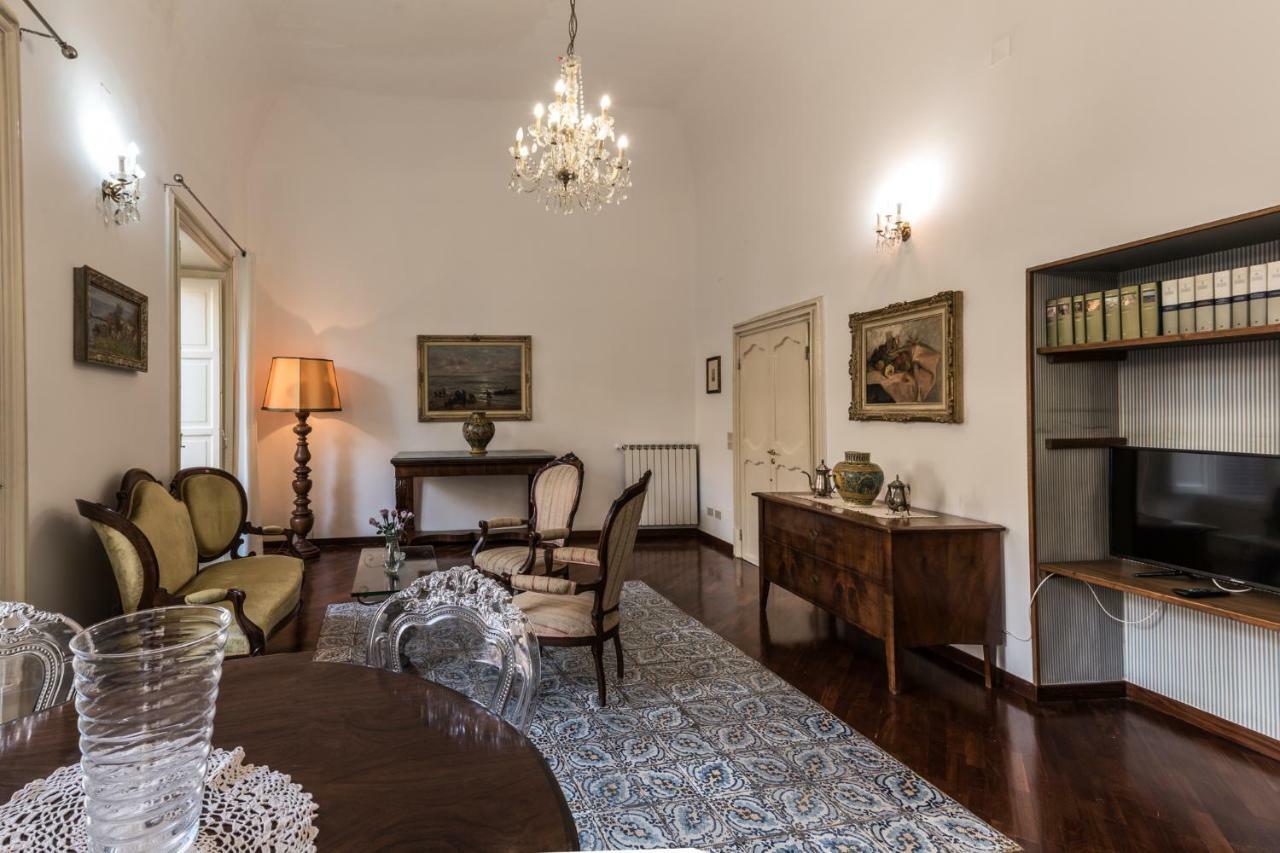 Appartamento Palazzo Pace Al Cassaro パレルモ エクステリア 写真